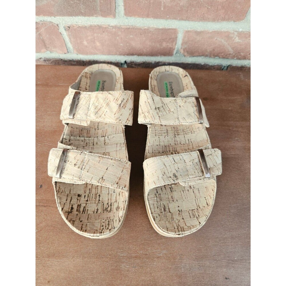Baretraps Sandals Unworn Vacation Cruisewear size 9.5 Comfy